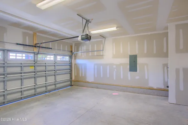 $327,500 | 711 Jasmine Lane, Jacksonville, NC 28546