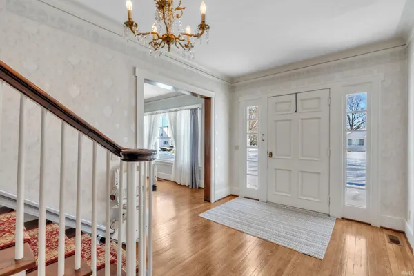 $335,000 | 527 North State Street, Kendallville, IN 46755