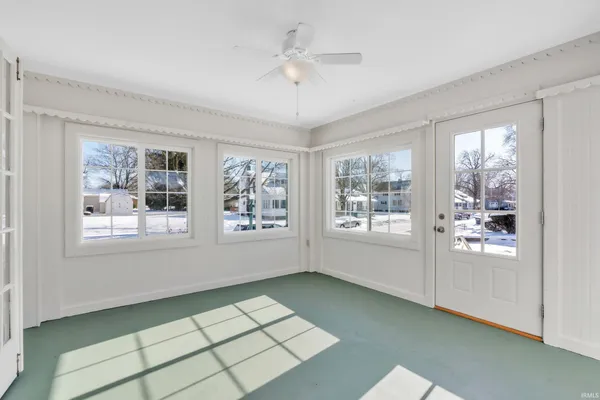 $335,000 | 527 North State Street, Kendallville, IN 46755