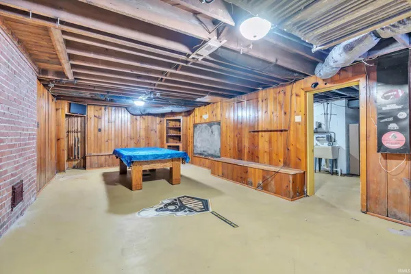 $335,000 | 527 North State Street, Kendallville, IN 46755