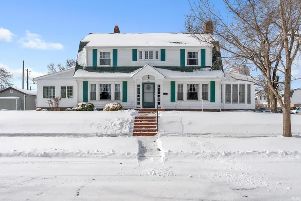 $335,000 | 527 North State Street, Kendallville, IN 46755