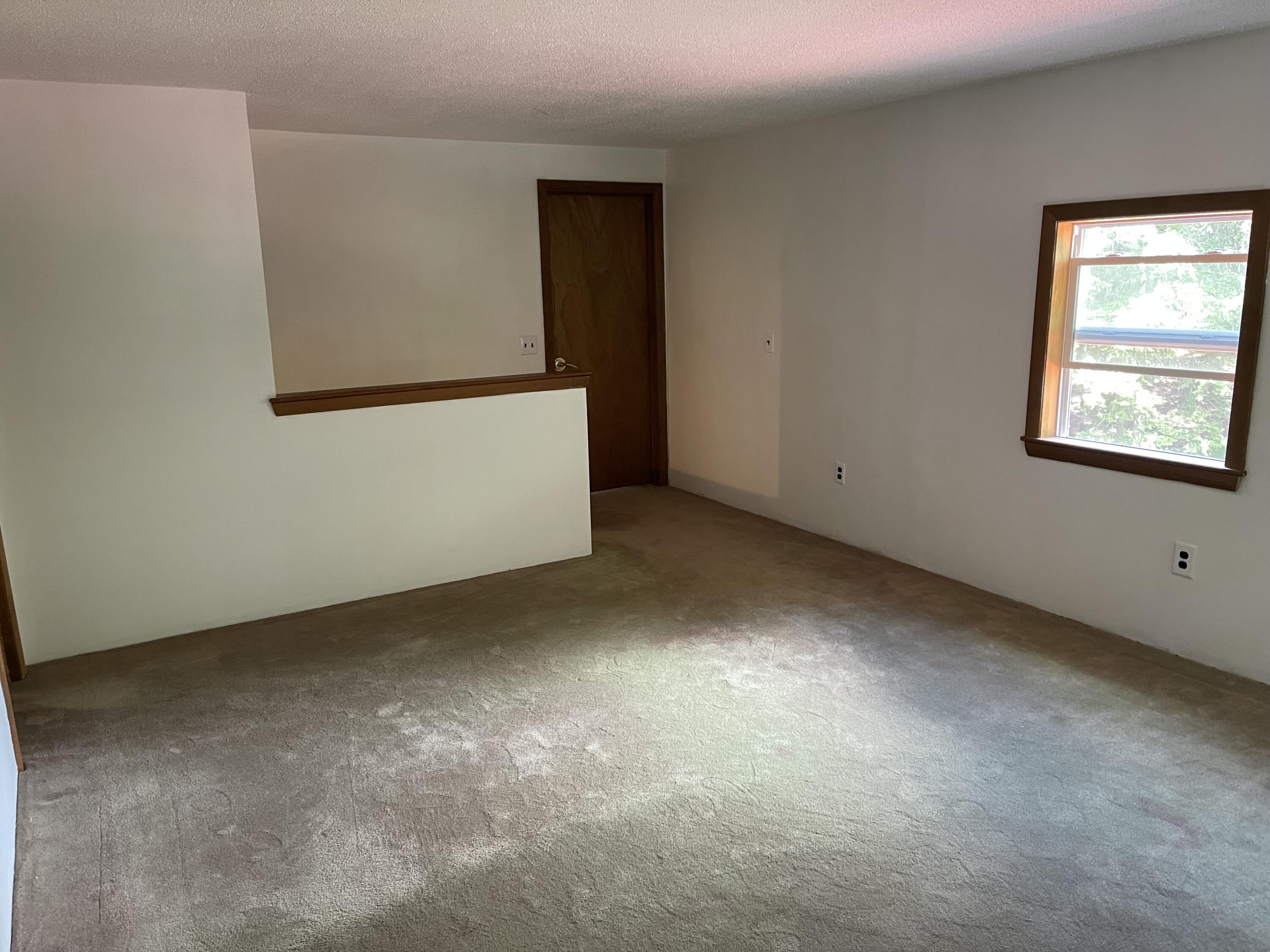 36 Pine Point Road Oxford, ME 04270 - Photo 23 of 37 2nd floor