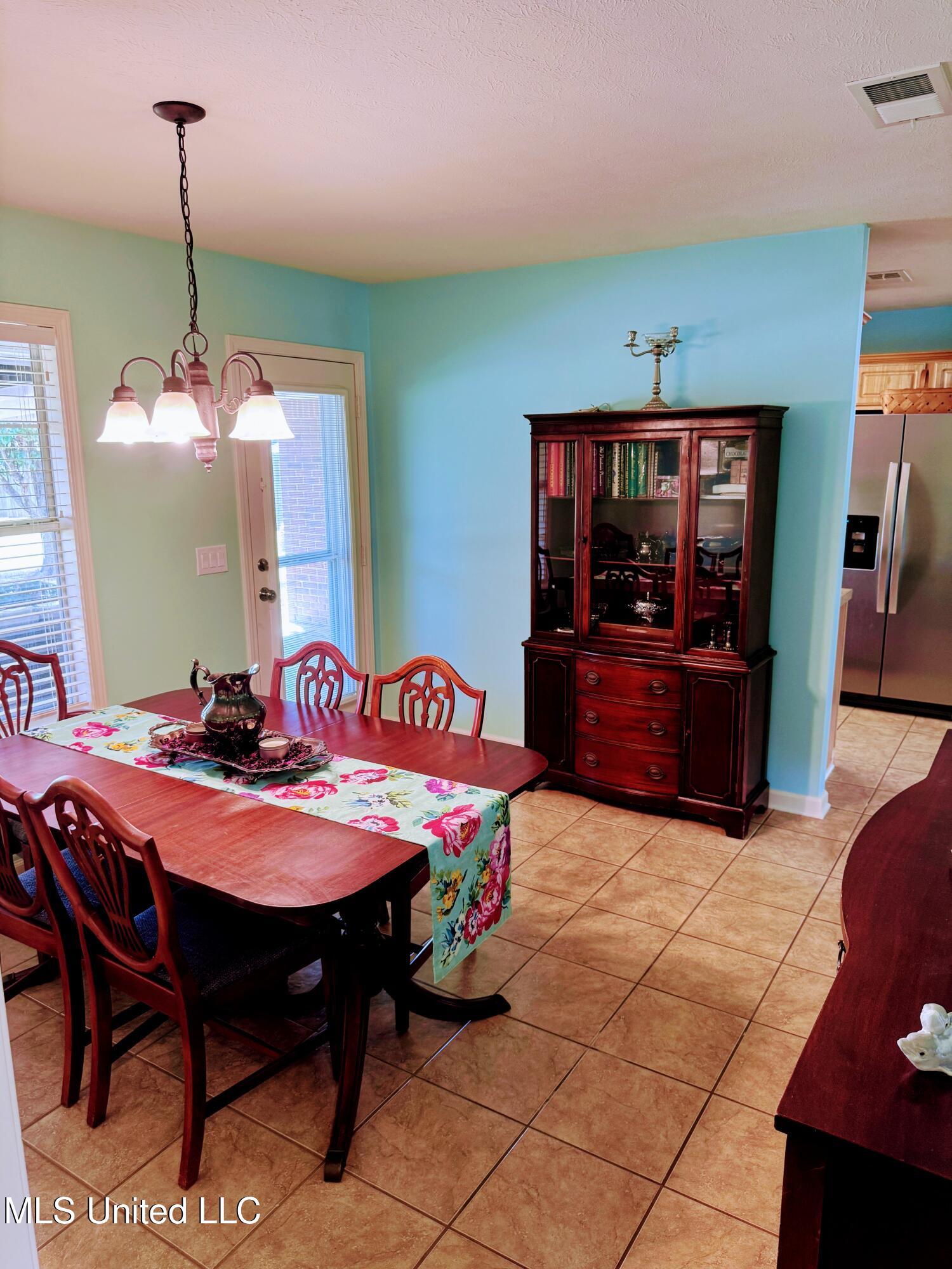616 Shadowridge Drive Brandon, MS 39047 - Photo 10 of 15 IMG_9091