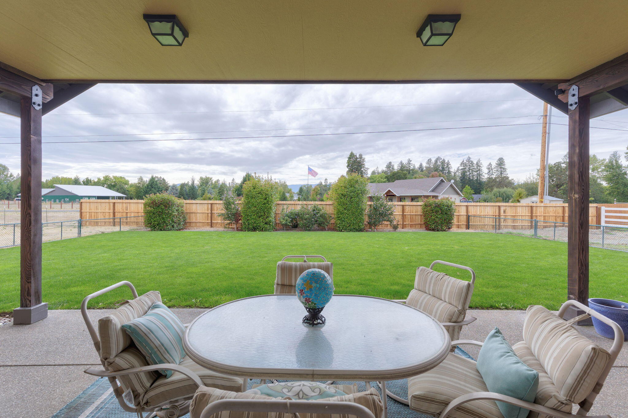 640 Sarah Rae Lane Grants Pass, OR 97527 - Photo 33 of 37 37-web-or-mls-640-sarah-rae-ln