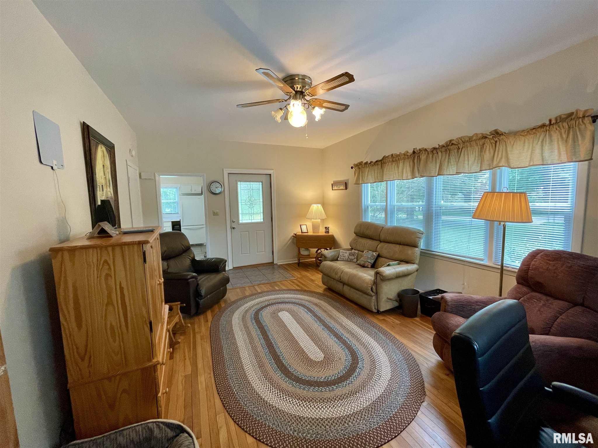 1015 Adams Road Eureka, IL 61530 - Photo 15 of 27 Gallery Image 15
