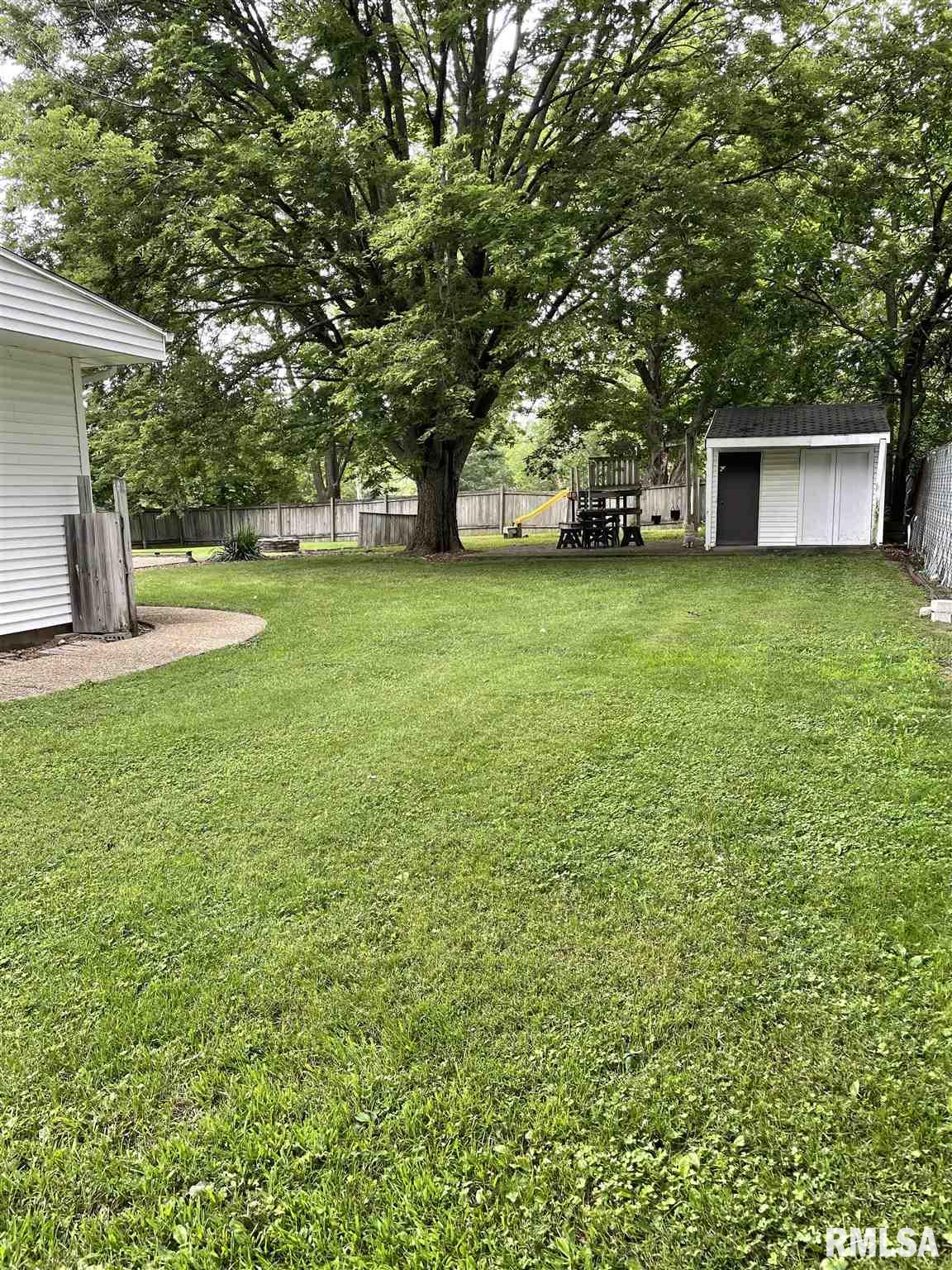 1015 Adams Road Eureka, IL 61530 - Photo 25 of 27 Gallery Image 25