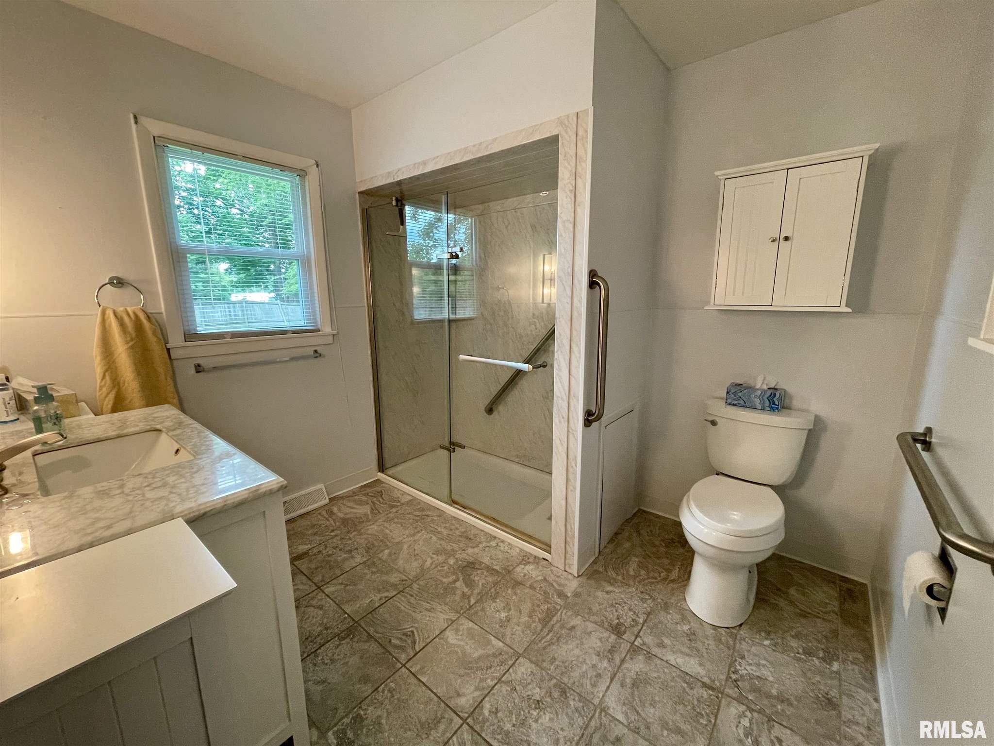 1015 Adams Road Eureka, IL 61530 - Photo 9 of 27 Gallery Image 9