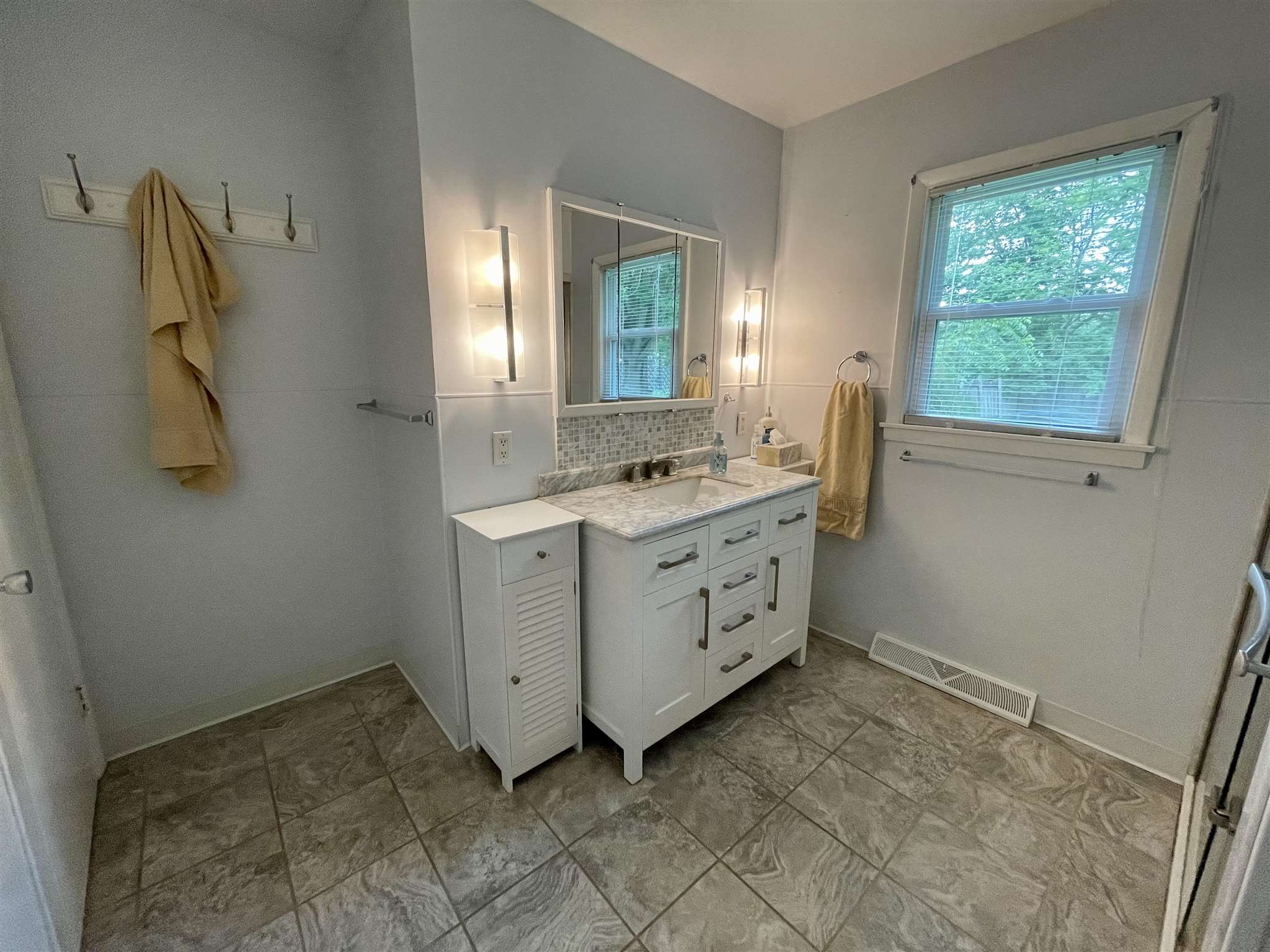 1015 Adams Road Eureka, IL 61530 - Photo 10 of 27 Gallery Image 10