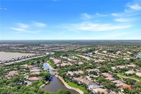 $699,000 | 28032 Eagle Ray Court, Bonita Springs, FL 34135