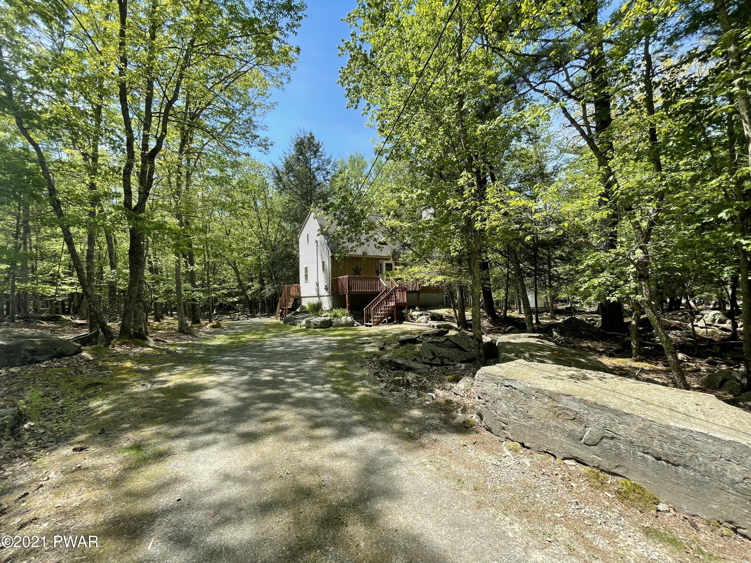 192 Pebble Rock Road Lackawaxen, PA 18435 - Photo 3 of 37