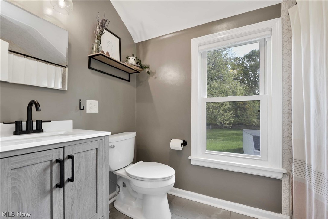 1619 Sunview Road Cleveland, OH 44124 - Photo 22 of 35