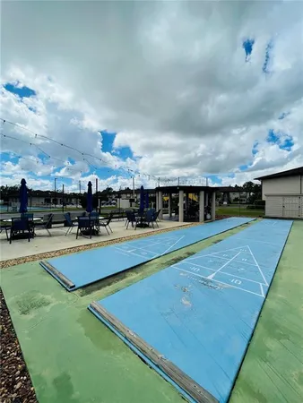 a view of a tennis court