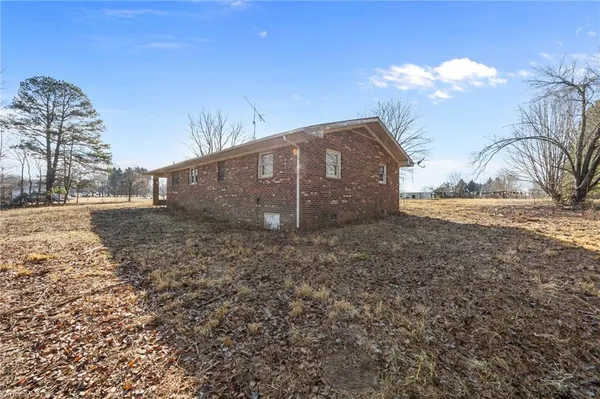 $160,000 | 1530 Zeb Road, Gibsonville, NC 27249