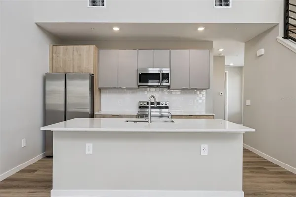 $3,495 | 544 North Bumby Avenue, Unit 3, Orlando, FL 32803