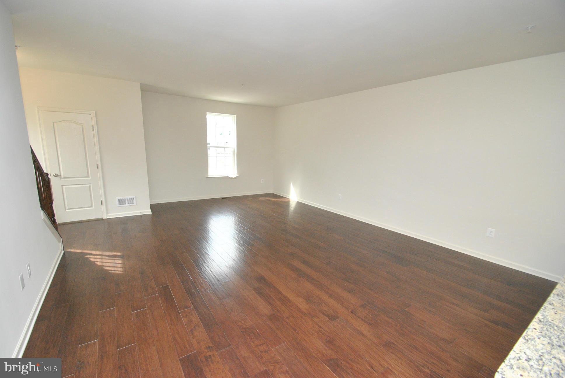 1031 Ramble Run Road Middle River, MD 21220 - Photo 7 of 23 Living Room