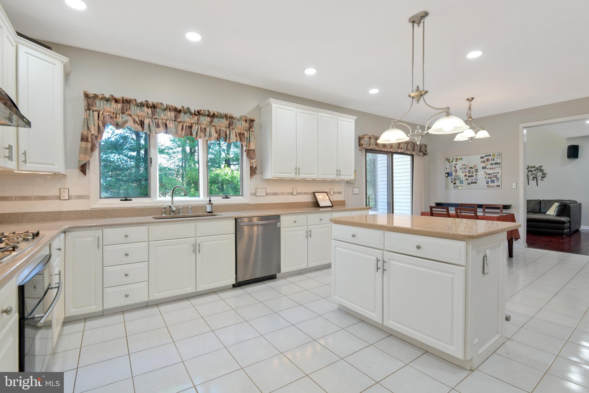218 North Post Road Princeton Junction, NJ 08550 - Photo 11 of 32 Gallery Image 11