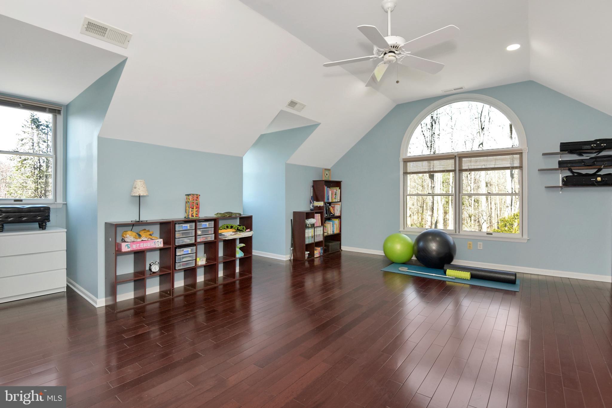 218 North Post Road Princeton Junction, NJ 08550 - Photo 20 of 32 Gallery Image 20
