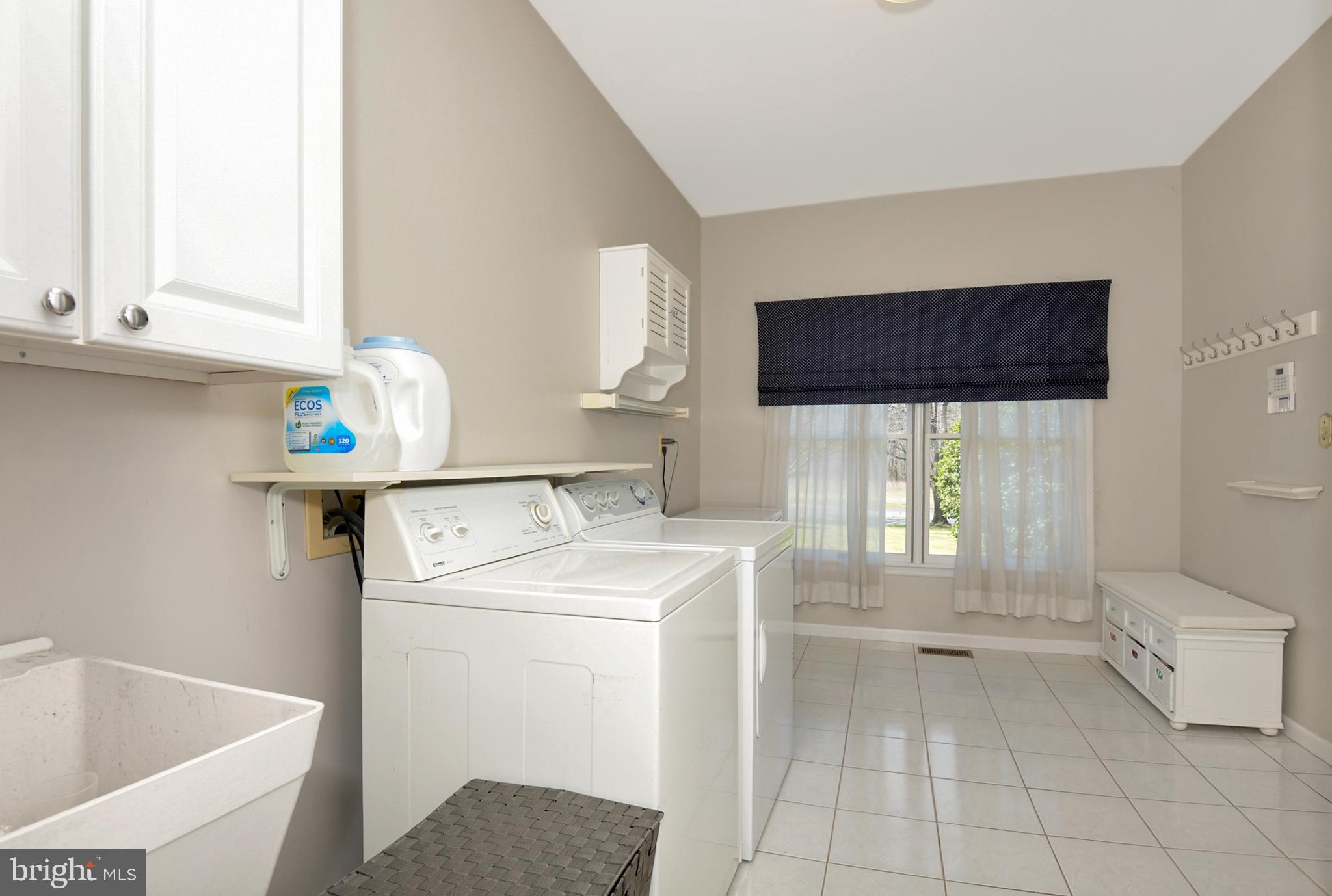 218 North Post Road Princeton Junction, NJ 08550 - Photo 27 of 32 Gallery Image 27
