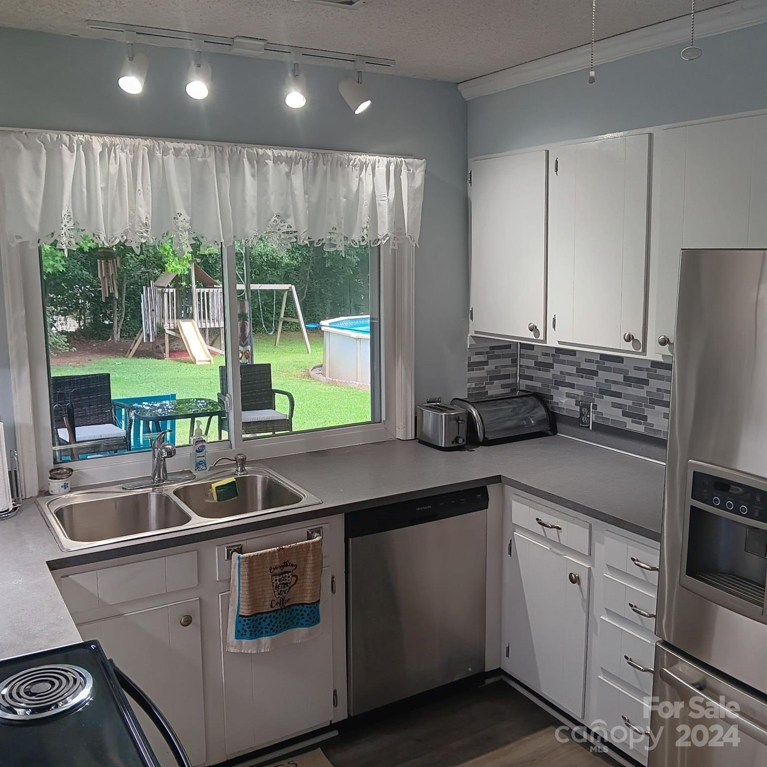 1307 South Point Road Belmont, NC 28012 - Photo 3 of 37 Gallery Image 3