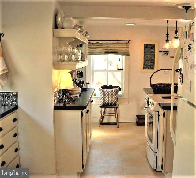 6819 Hopkins Neck Road Easton, MD 21601 - Photo 3 of 22 Gallery Image 3