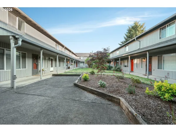 $250,000 | 5304 Northeast 84th Loop, Unit D14, Vancouver, WA 98662