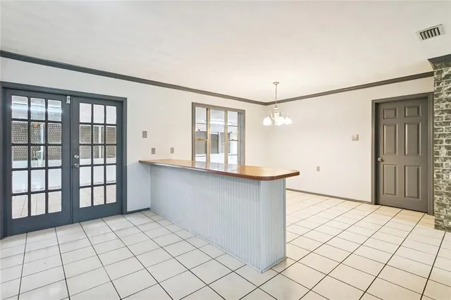 $235,000 | 2504 Gallo Drive, Chalmette, LA 70043