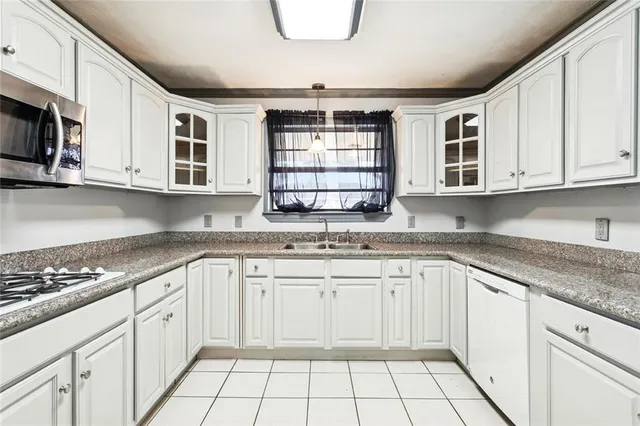 $235,000 | 2504 Gallo Drive, Chalmette, LA 70043