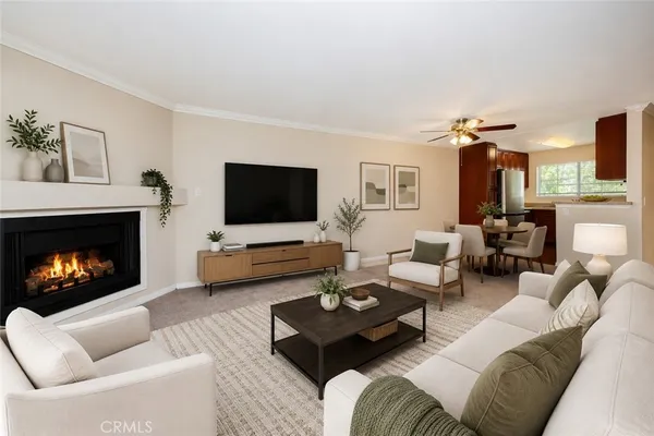 $490,000 | 5510 Owensmouth Avenue, Unit 204, Woodland Hills, CA 91367