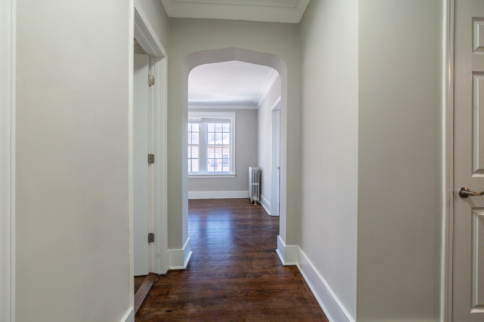 7418 North Damen Avenue, Unit 2 Chicago, IL 60645 - Photo 5 of 22