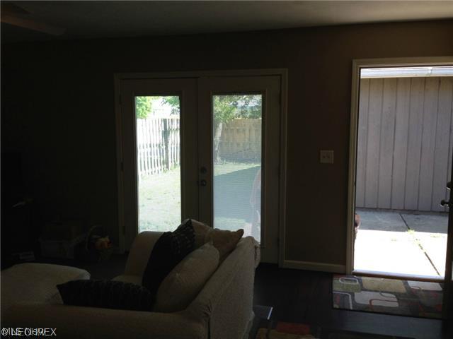 472-474 Sprague Road Berea, OH 44017 - Photo 5 of 22 Gallery Image 5