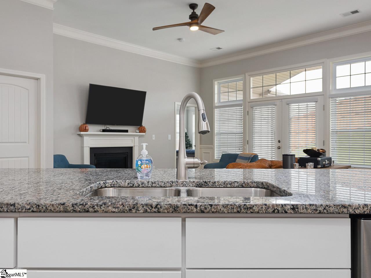 427 Bucklebury Road Greer, SC 29651 - Photo 14 of 36 Gallery Image 14