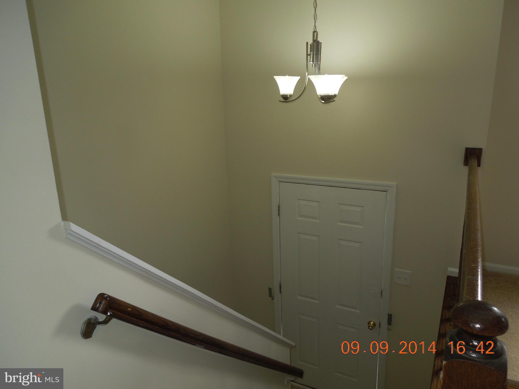 7030 Johnnycake Road Baltimore, MD 21228 - Photo 4 of 22