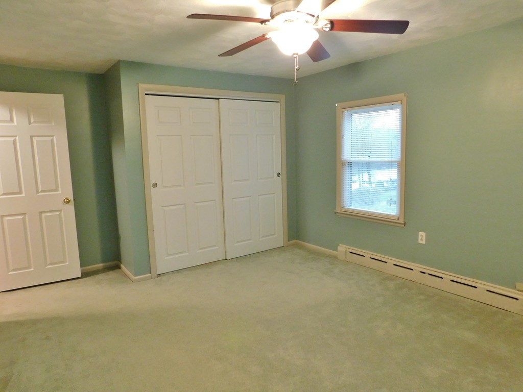 1124 Amostown Road West Springfield, MA 01089 - Photo 18 of 30