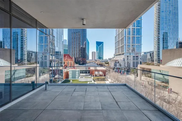 $28,000 | 1747 Leonard Street, Unit 403, Dallas, TX 75201