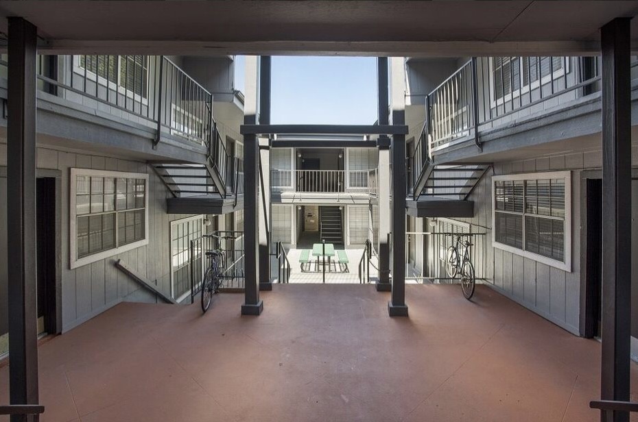 2704 Salado Street, Unit 307 Austin, TX 78705 - Photo 4 of 12