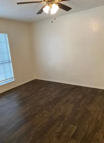 $1,150 | 2704 Salado Street, Unit 307, Austin, TX 78705