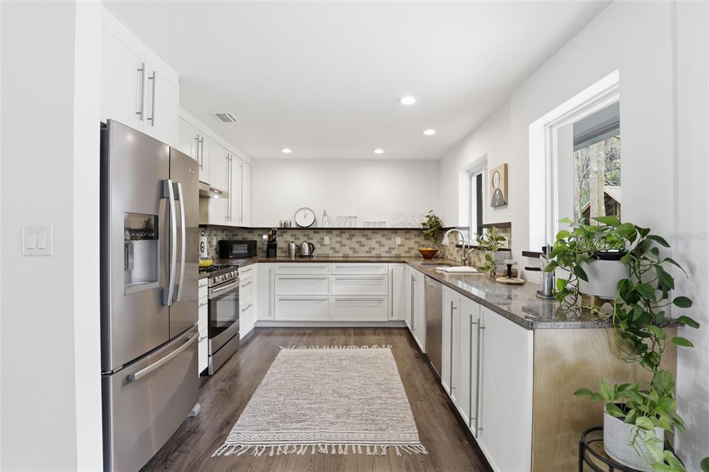 1716 Northwest 12th Road Gainesville, FL 32605 - Photo 7 of 63