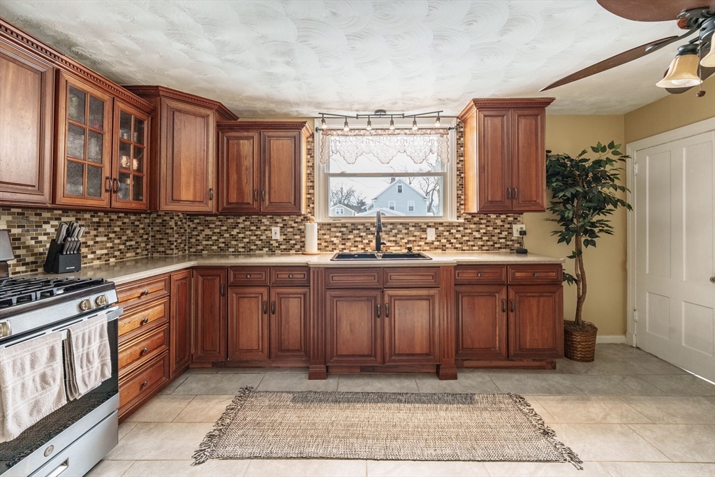 277 Dwight Road Springfield, MA 01108 - Photo 3 of 42