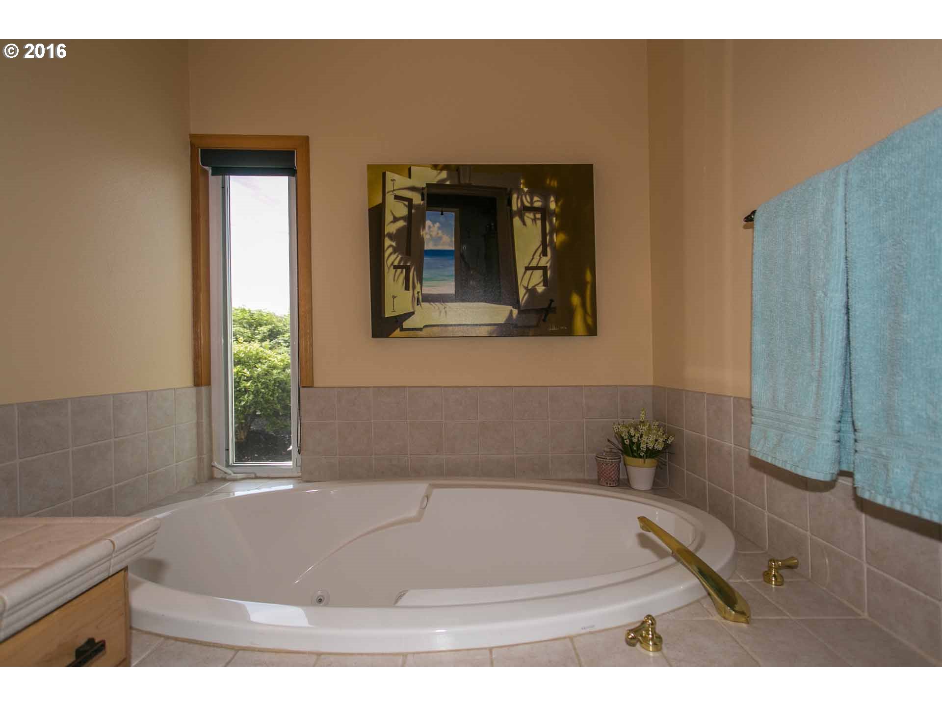 24583 Northeast Butteville Road Aurora, OR 97002 - Photo 22 of 32 Gallery Image 22