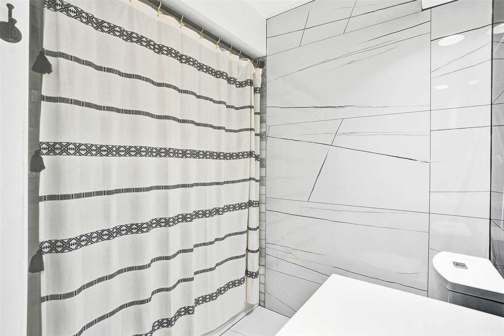 14930 Southwest 145th Street Miami, FL 33196 - Photo 37 of 93 Remodeled Guest bathroom