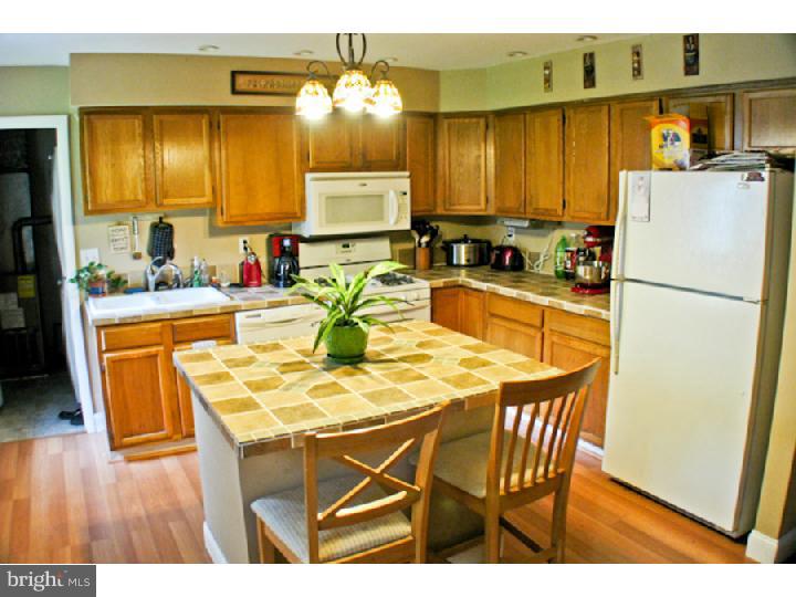 2485 Winslow Road Williamstown, NJ 08094 - Photo 2 of 15 Kitchen
