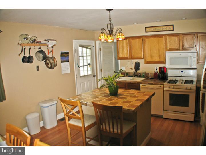 2485 Winslow Road Williamstown, NJ 08094 - Photo 4 of 15 Kitchen