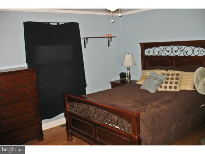 2485 Winslow Road Williamstown, NJ 08094 - Photo 9 of 15 Master Bedroom