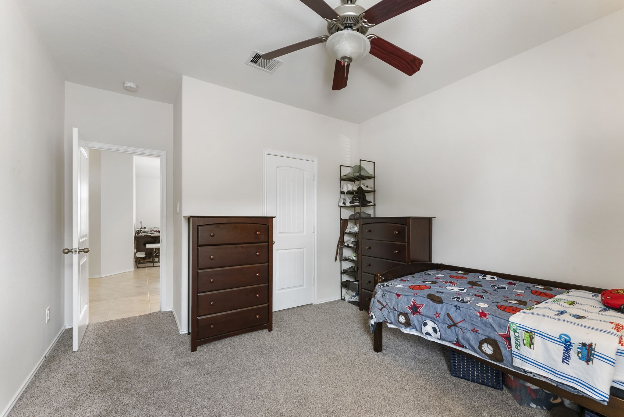 14015 Routt Forest Trail Conroe, TX 77384 - Photo 11 of 50 Gallery Image 11