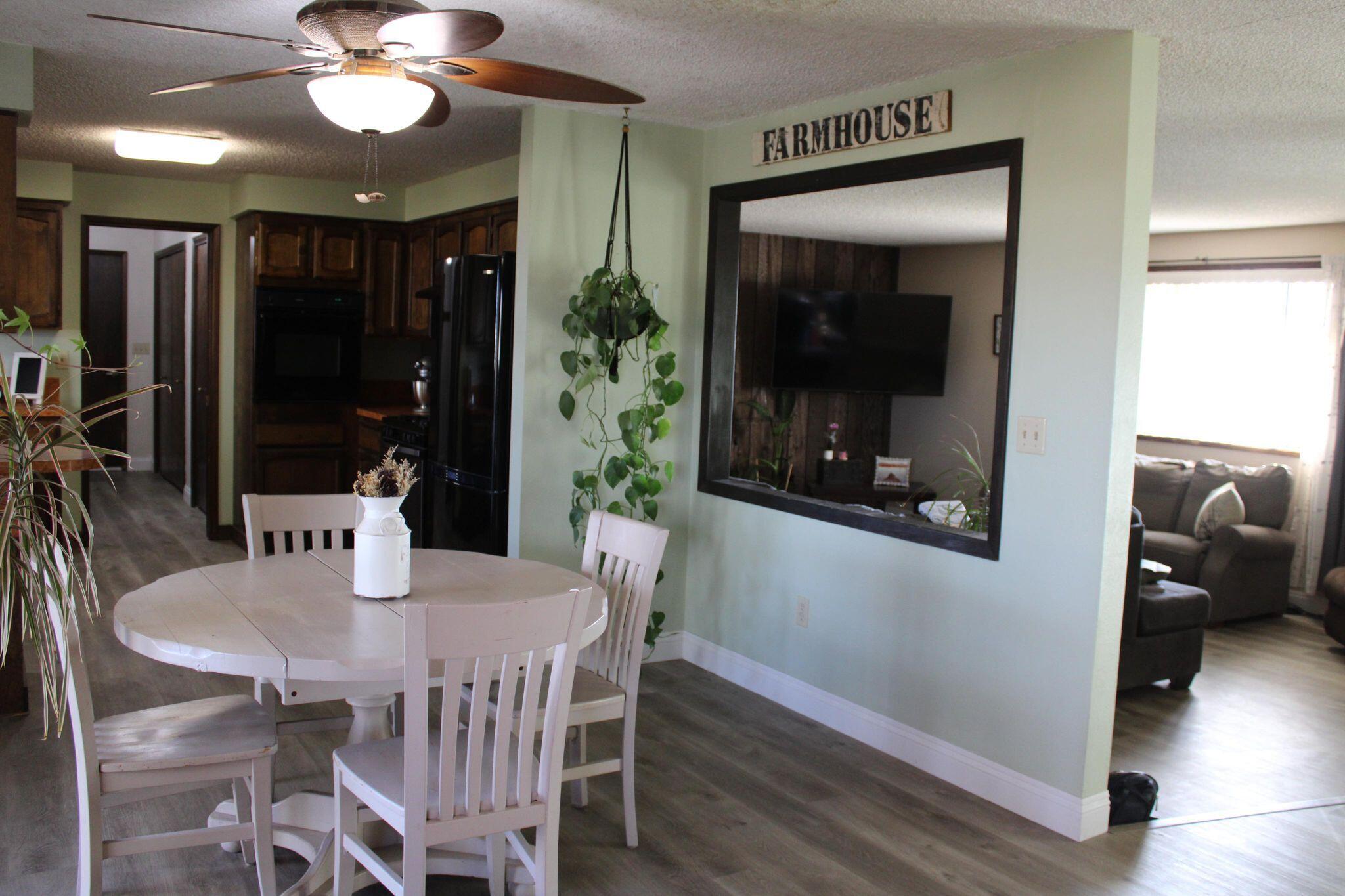 6415 Homedale Road Klamath Falls, OR 97603 - Photo 5 of 35 256123957_318758589713152_16991363362719