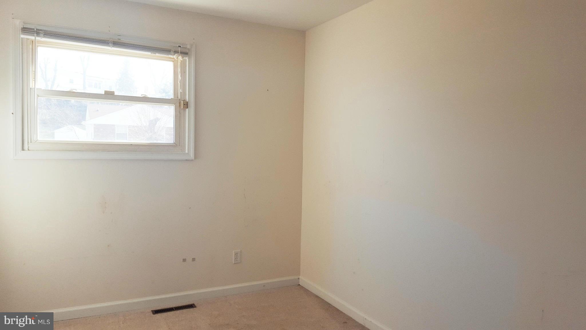 1512 Weyburn Road Baltimore, MD 21237 - Photo 18 of 27 3rd Bedroom