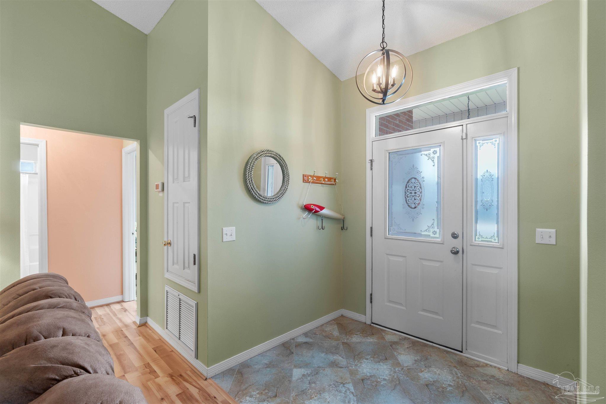 1342 Mazurek Boulevard Pensacola, FL 32514 - Photo 6 of 36