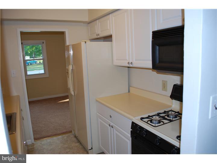 604 Garnet Road Wilmington, DE 19804 - Photo 7 of 20 Kitchen