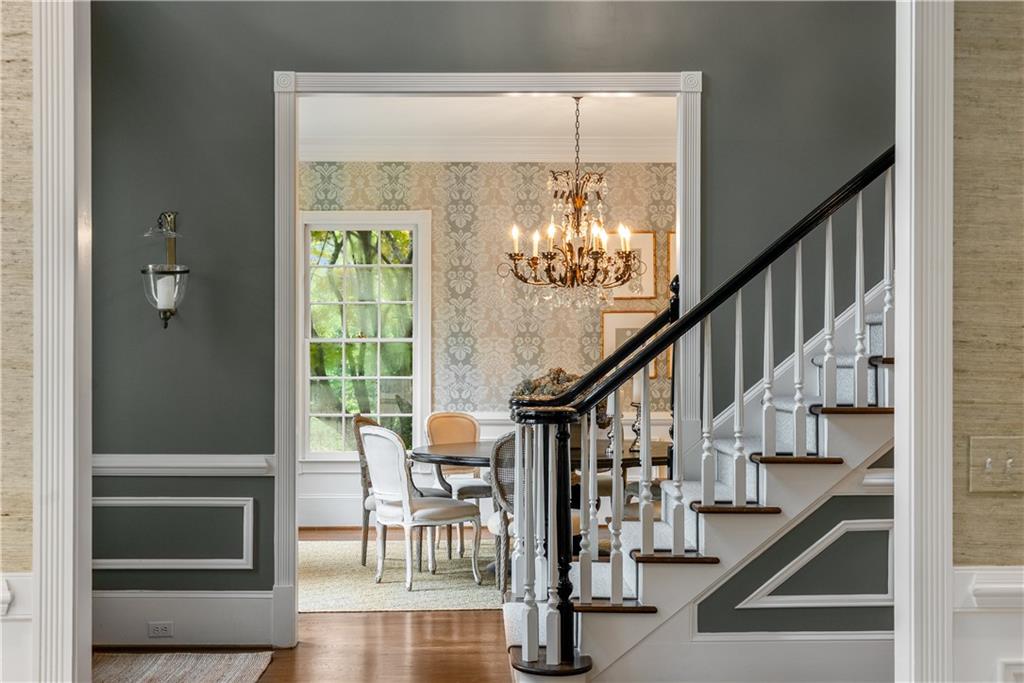 2878 Wesley Heath Atlanta, GA 30327 - Photo 5 of 28