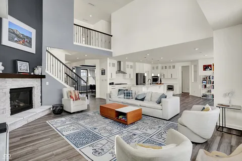 $849,999 | 5175 Peachtree Road, Zionsville, IN 46077